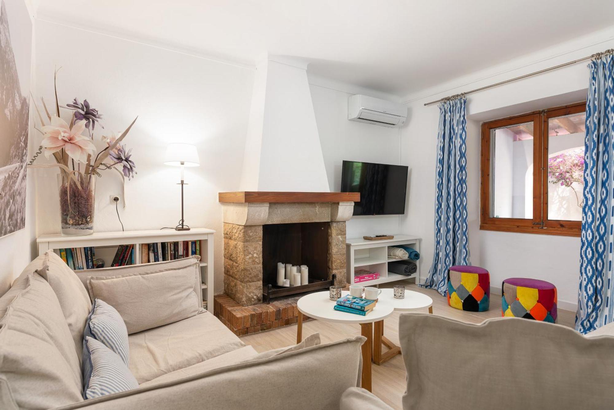 Camproig Holiday Home Alaró Buitenkant foto